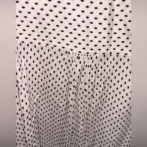 COPY - Lane Bryant Woman's Blouse Rolled Tab Long Sleeves Size 28 NWT - Picture 8 of 13